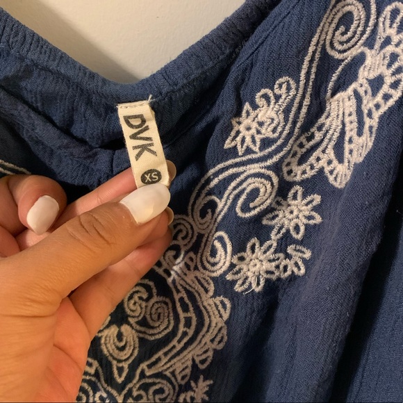 Navy Blue Linen Romper with White Embroidery - XS - Picture 4 of 5